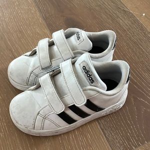 Toddler Adidas superstars